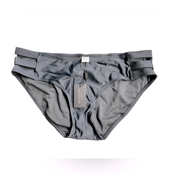 OCEAN BLUES black low waist cheeky  bikini bottoms size medium NWT - Picture 1 of 2